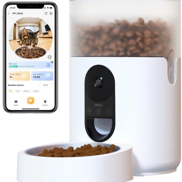 Smart PF1 food dispenser gives your pet to eat and keep an eye on it Smart PF1 food dispenser gives your pet to eat and keep an eye on it
