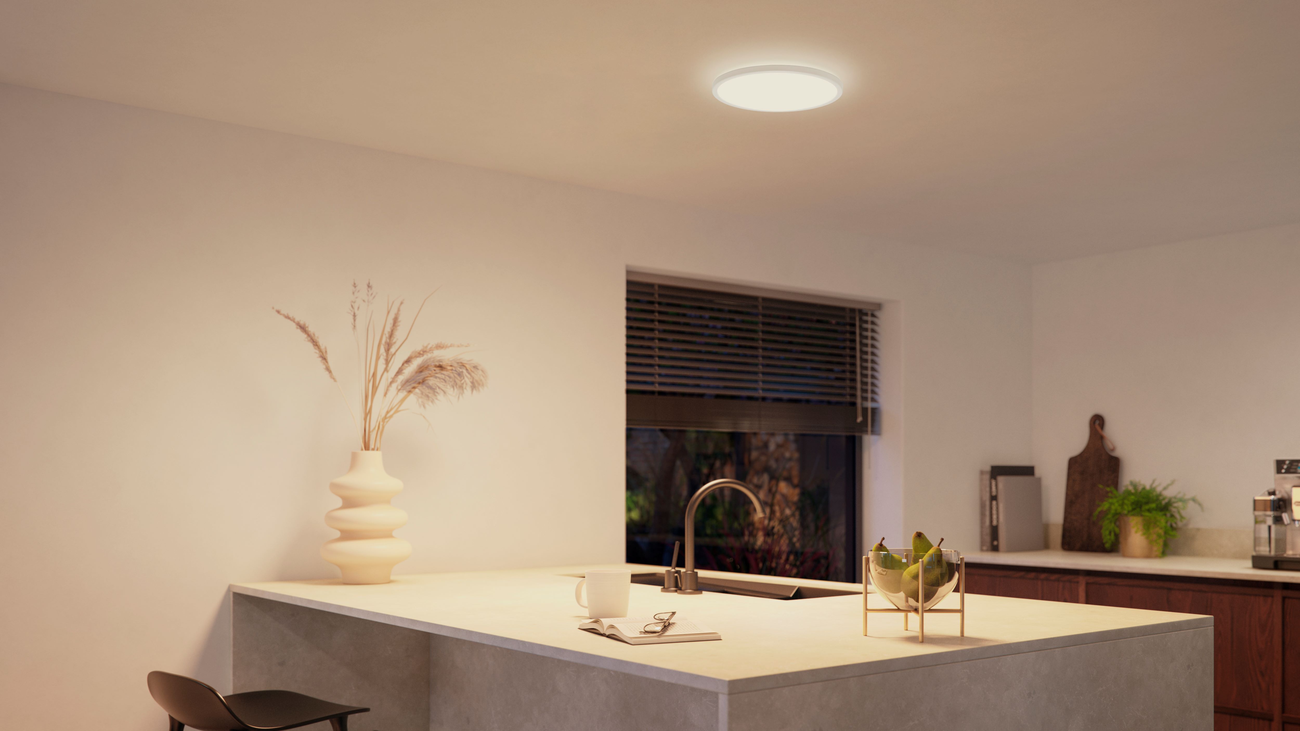 Philips Hue Tento round in white lifestyle online