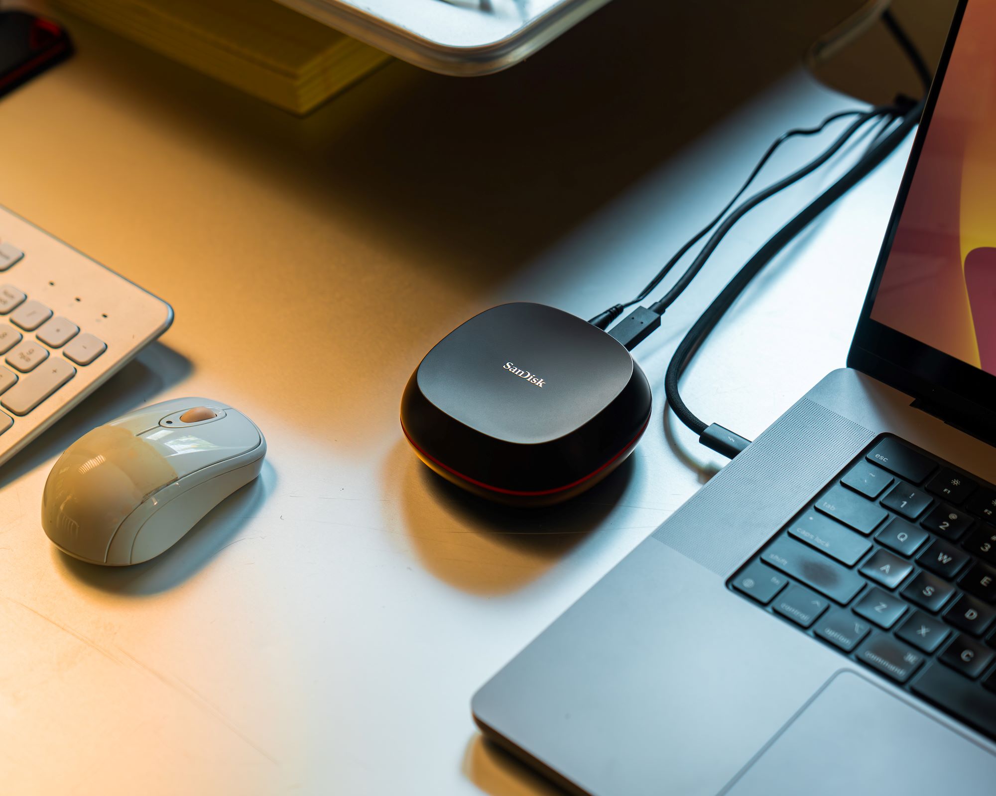SanDisk Desk Drive 8TB laptop