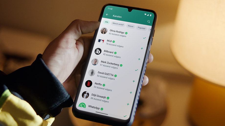 Whatsapp Channels Slider
