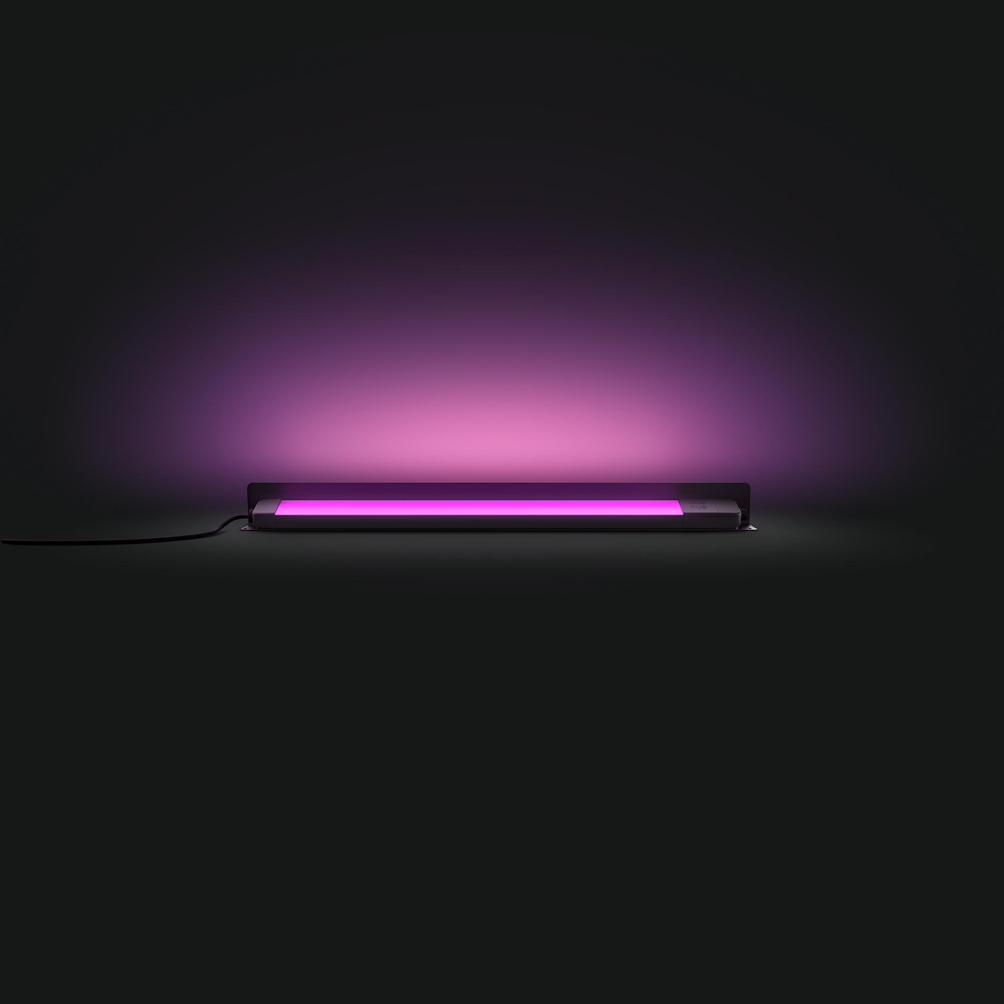 philips hue amarant product shot dark